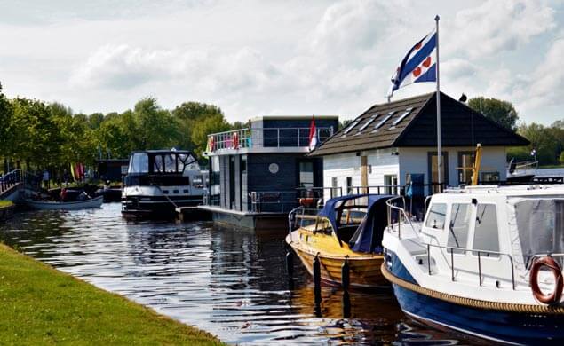 Marina de Horne: jachthaven aan de Friese meren