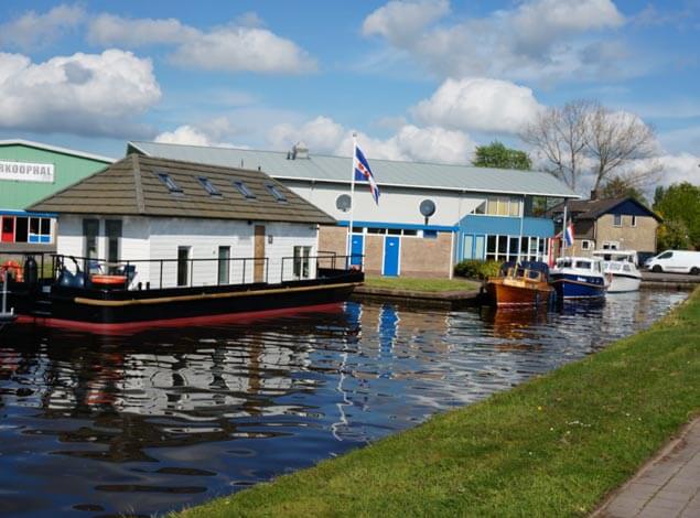 Varen in Friesland: ontdek Friesland vanuit Terherne/Terhorne